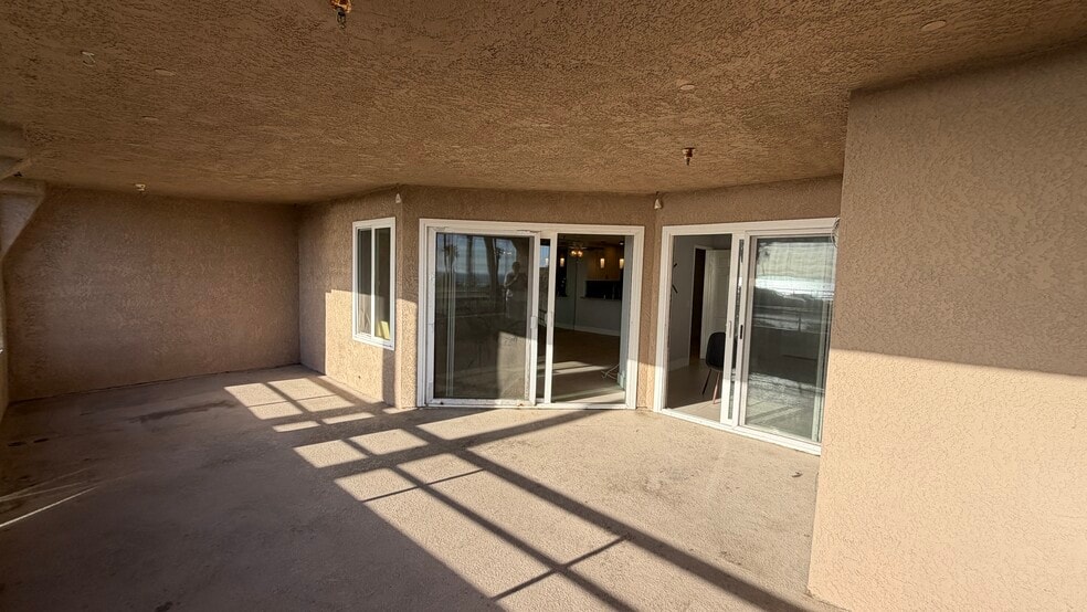 Building Photo - 1200 Pacific Coast Hwy