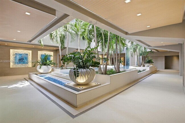 Building Photo - 600 Grapetree Dr