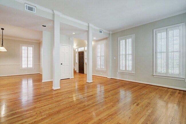Building Photo - 6639 Rutgers Ave