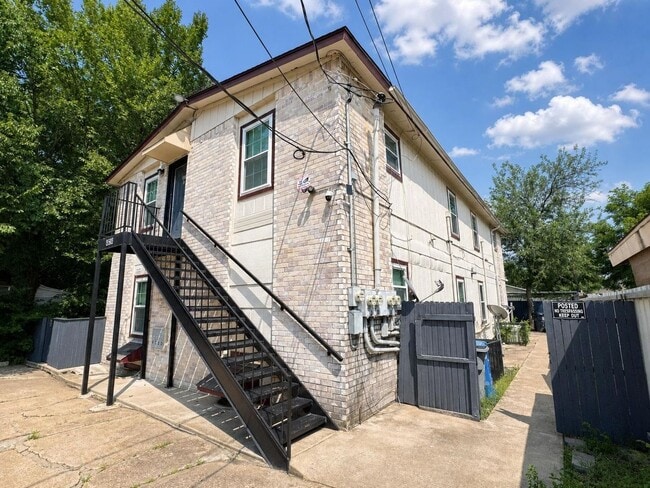 Building Photo - 4614 Gurley Ave