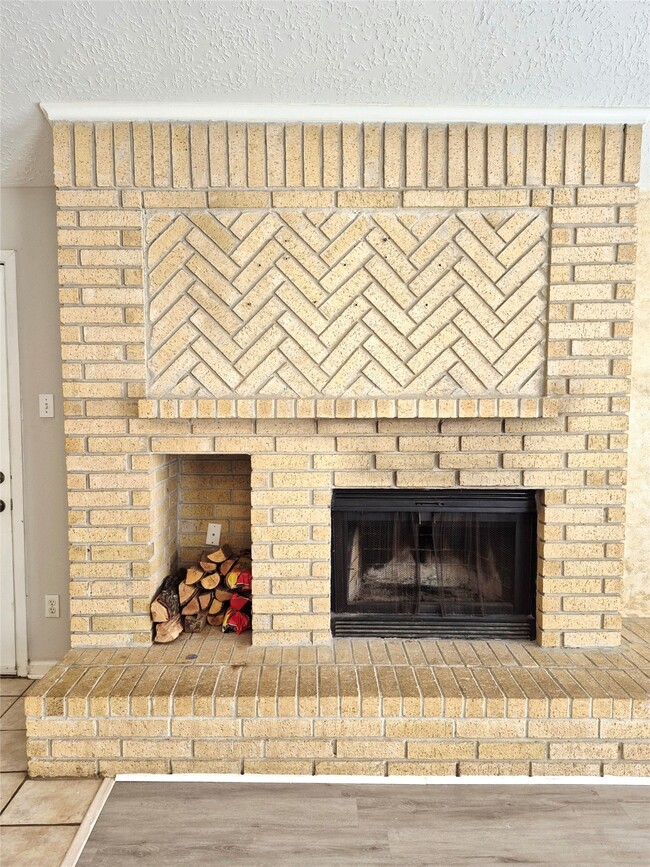 Building Photo - 13211 Whitchurch Way