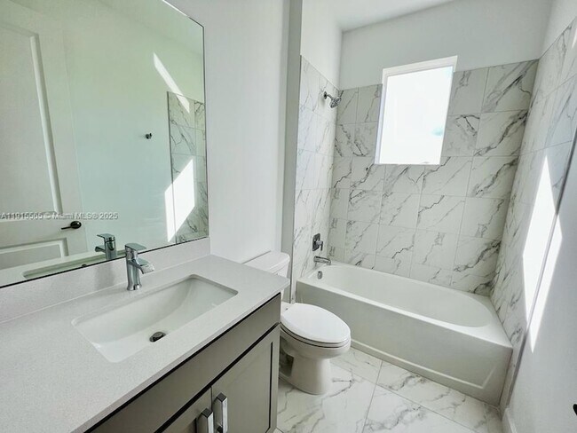 Building Photo - 1079 Haywagon Trl