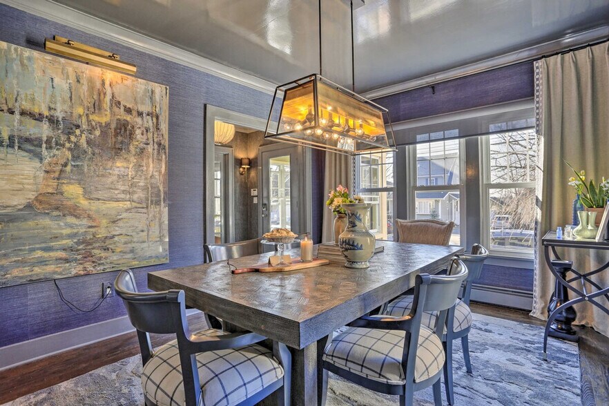 Building Photo - 257 Elm Ave