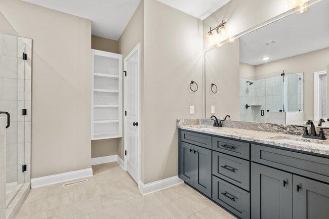 Building Photo - 1111 Joe Martin Ln