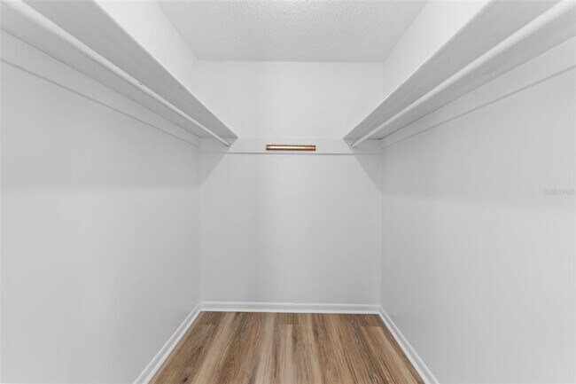 Building Photo - 1908 N Village Ave