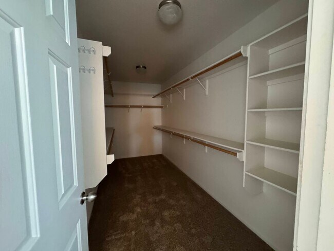 Building Photo - 4-Bedroom House for Rent in Killeen