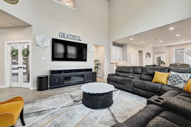 Building Photo - 7006 Winterberry Gln Ln