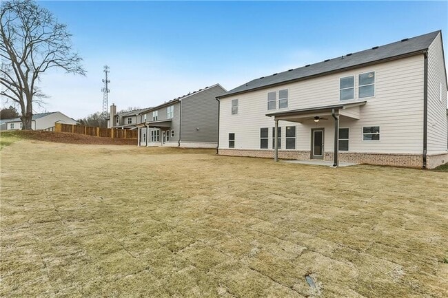 Building Photo - 2500 Sunny Hill Rd