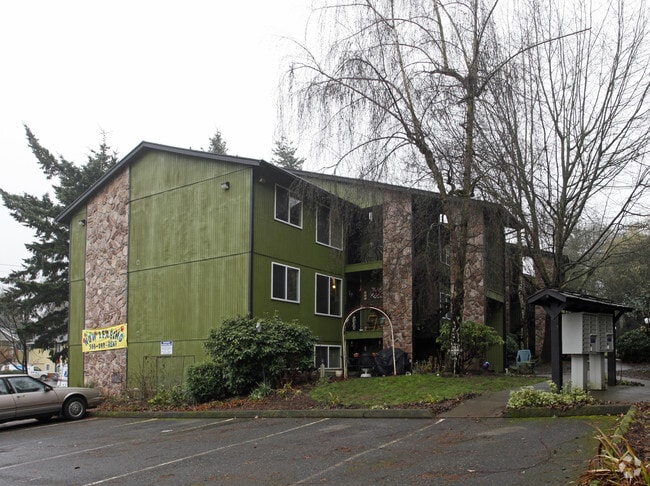 Primary Photo - Multnomah Garden Apartments