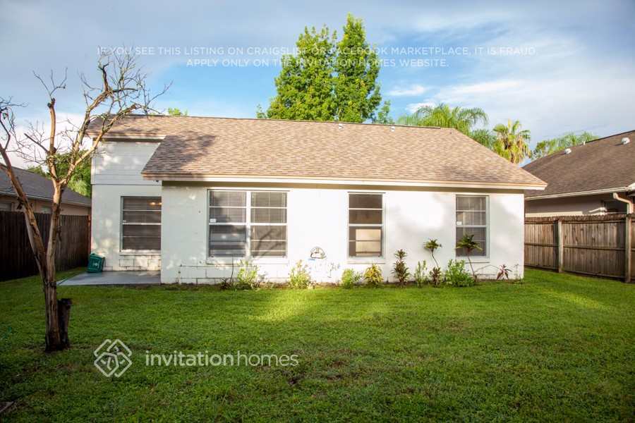 Building Photo - 12710 Dunhill Dr