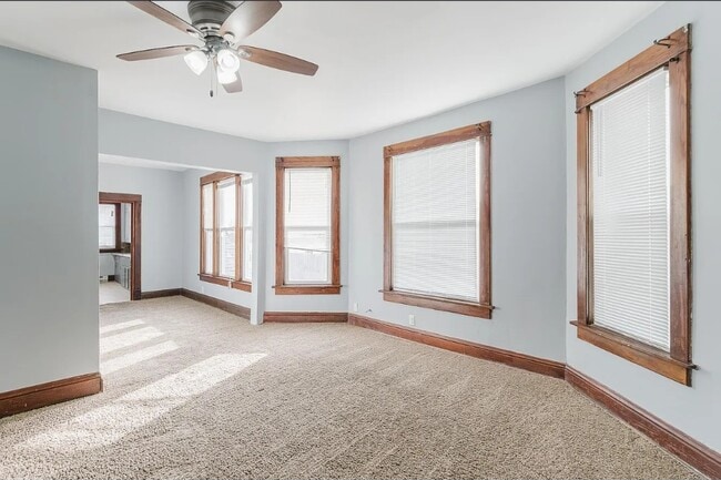 Building Photo - 901 S 1st St