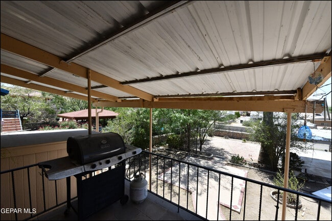 Building Photo - 4526 Bliss Ave
