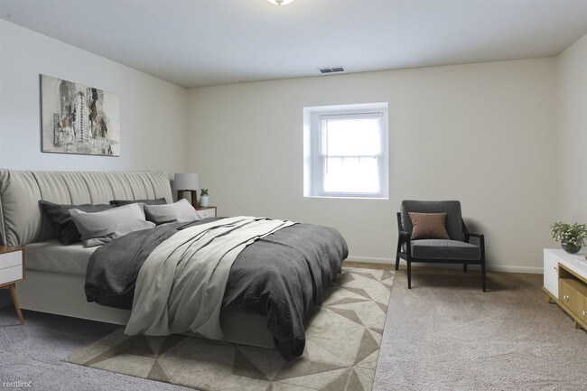 Building Photo - 3235 Soft Water Lake Dr NE