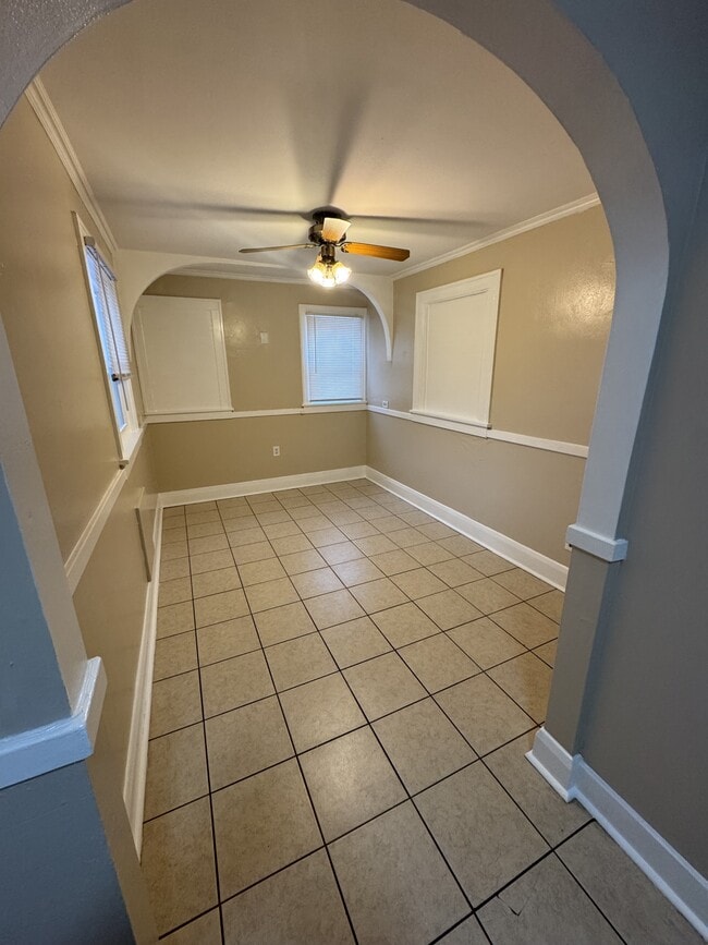 Building Photo - 2345 Airport Hwy