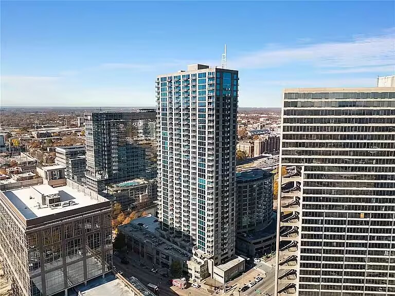 Building Photo - 400 W Peachtree St NW