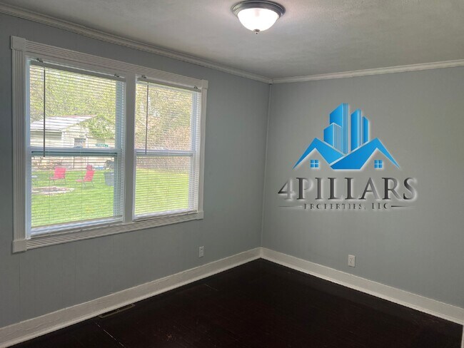 Building Photo - Charming 2 Bedroom Duplex in La Porte with Spacious Layout and Prime Location