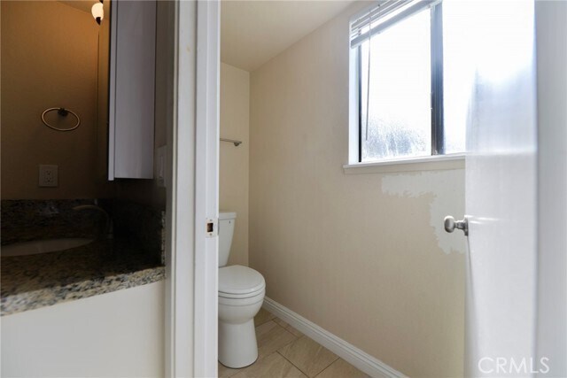 Building Photo - 505 Avenida Victoria