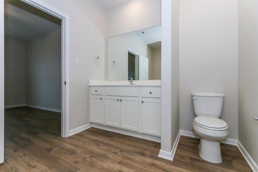Building Photo - 206 Emma Rose Dr