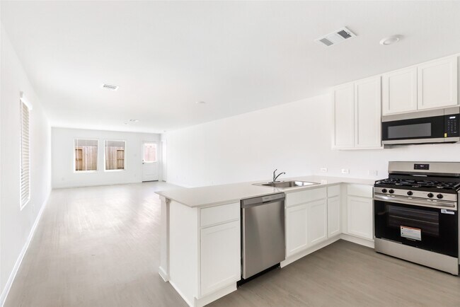 Building Photo - 917 Capracotta Dr