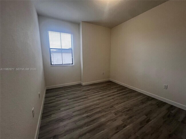 Building Photo - 11989 SW 150th Pl