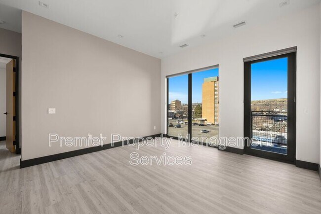 Building Photo - 2310 First Ave N