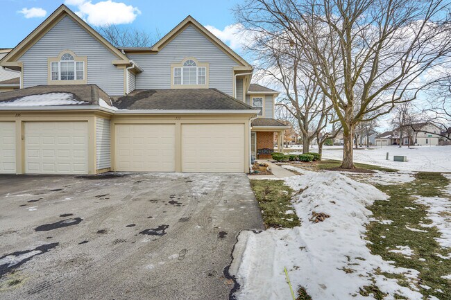 Building Photo - 133 White Branch Ct N