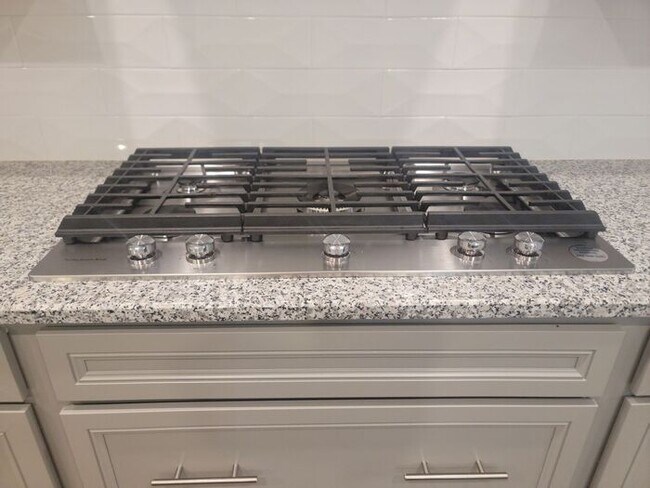 Building Photo - Like New RANCH Home in Stallings! WiFi and...