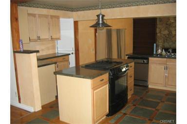 Building Photo - Winnetka 3+2 Redone In and Out