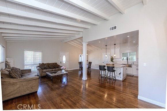 Building Photo - 9233 Vicki Dr