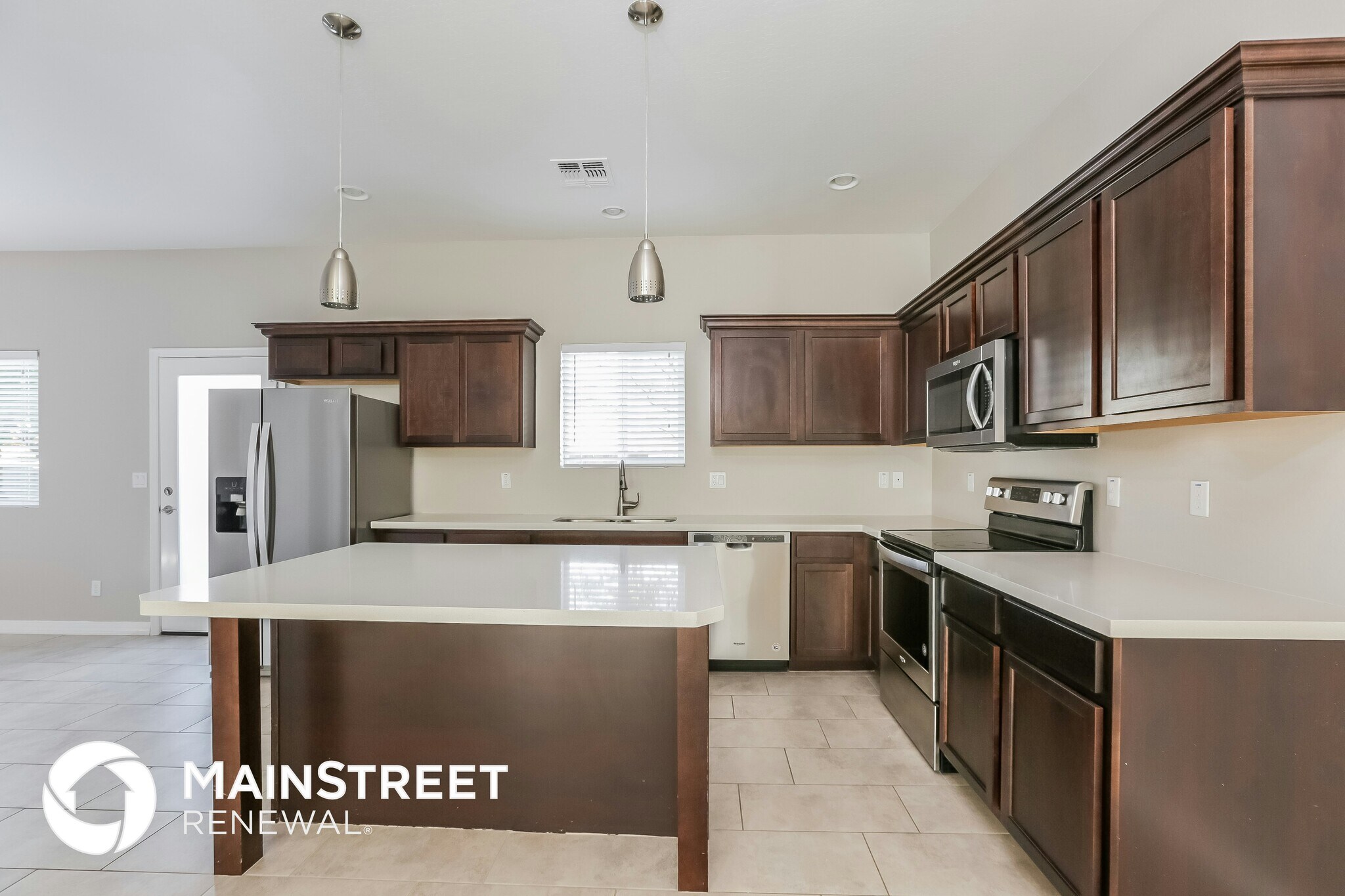 Building Photo - 2000 N 36th St