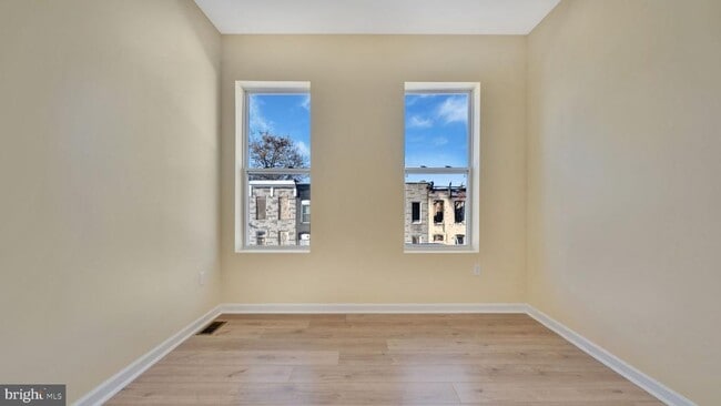 Building Photo - 307 S Smallwood St