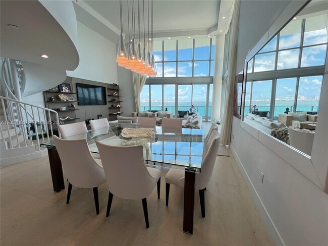 Building Photo - 1331 Brickell Bay Dr