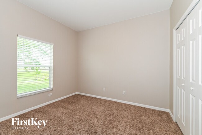 Building Photo - 2472 NW 8th Terrace