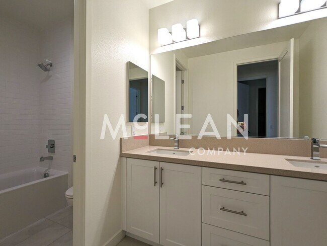 Building Photo - Beautiful Two-Story Four Bedroom Home at t...