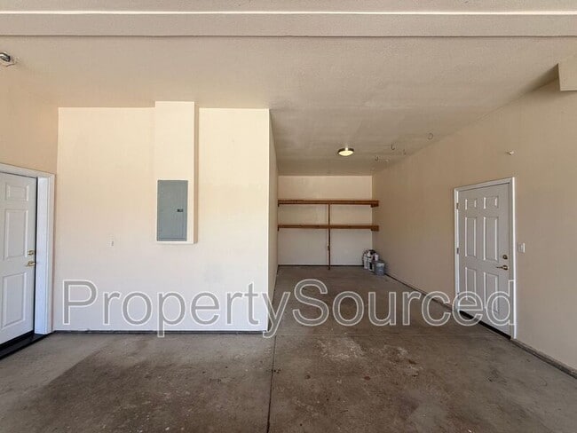 Building Photo - 1633 Sparrowhawk St