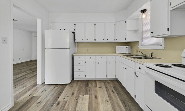 Building Photo - Cozy 2 BD 1 BA Home in Waco