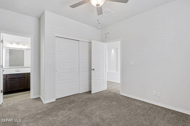 Building Photo - 2505 Mike Price Dr