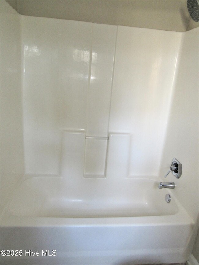 Building Photo - 108 Glenside Ct
