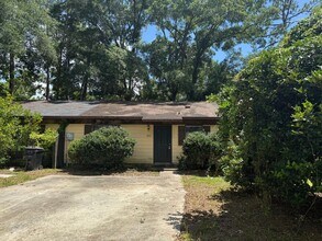 Building Photo - 2/2 in Tower Oaks