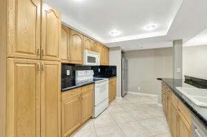 Building Photo - 955 Egret Cir