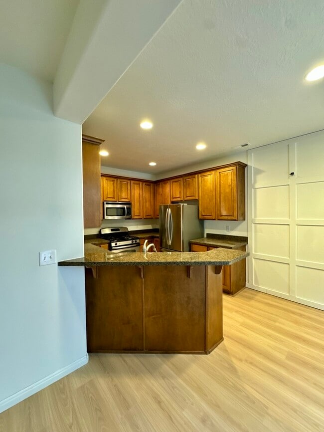 Building Photo - Your Next Home Awaits!