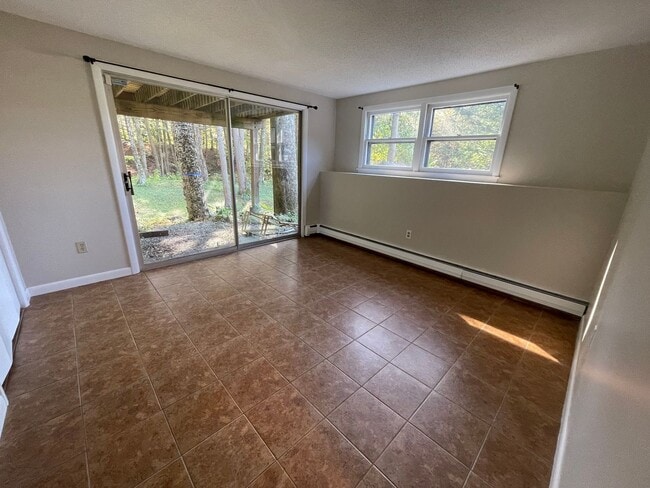 Building Photo - 4BR/1.5 Bath in Dalton – $2,800/mo Peacefu...