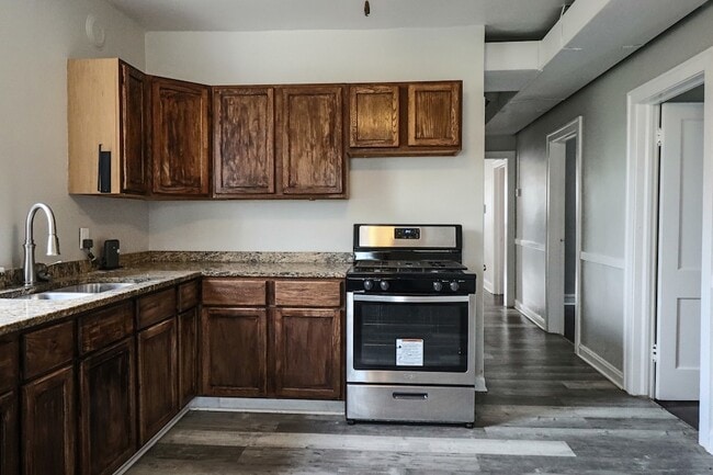 Building Photo - 6633 S Campbell Ave