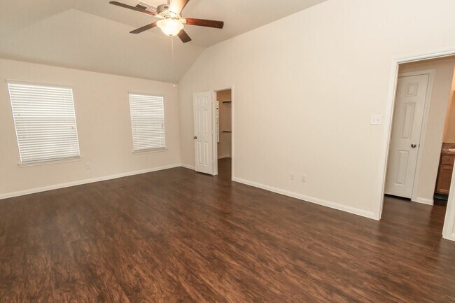 Building Photo - 65 Santa Barbara Dr