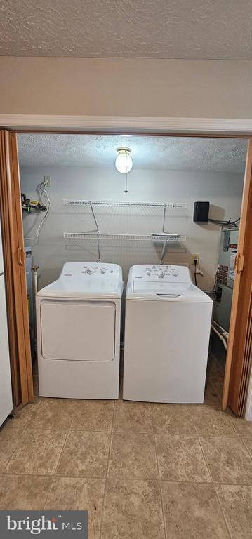 Building Photo - 225 Nottoway Dr