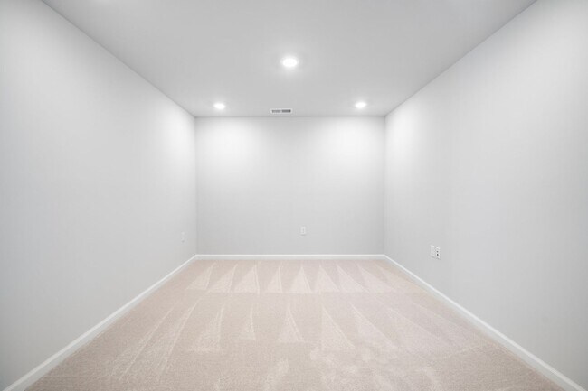 Building Photo - Location, Community, Quality Living. It St...