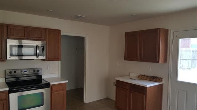 Building Photo - 1909 J Cheshier Rd