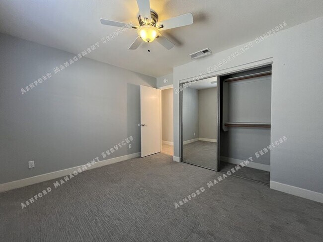 Building Photo - 16261 N 91st Dr