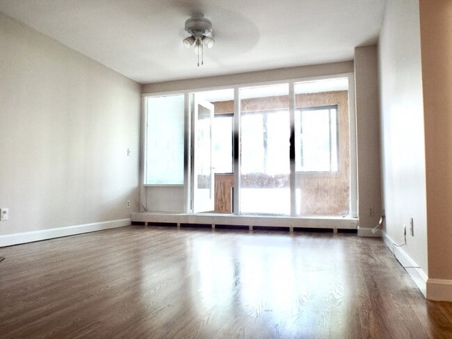 Building Photo - 32 Juniper St