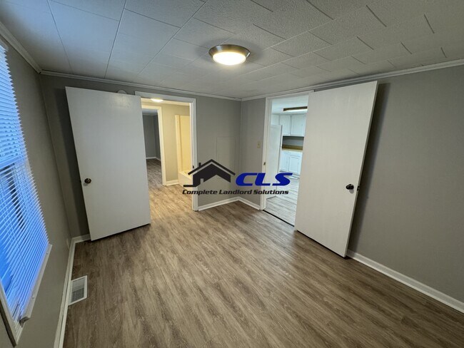 Building Photo - 3100 N 14th St